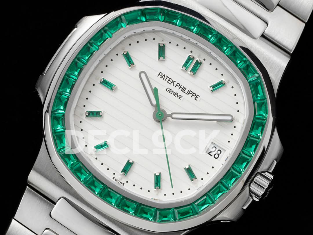 Nautilus 5711 White Dial Green Diamond Bezel
