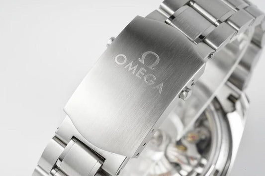 Replica Omega Speedmaster Moonwatch Professional Chronograph 42mm |  Declock.