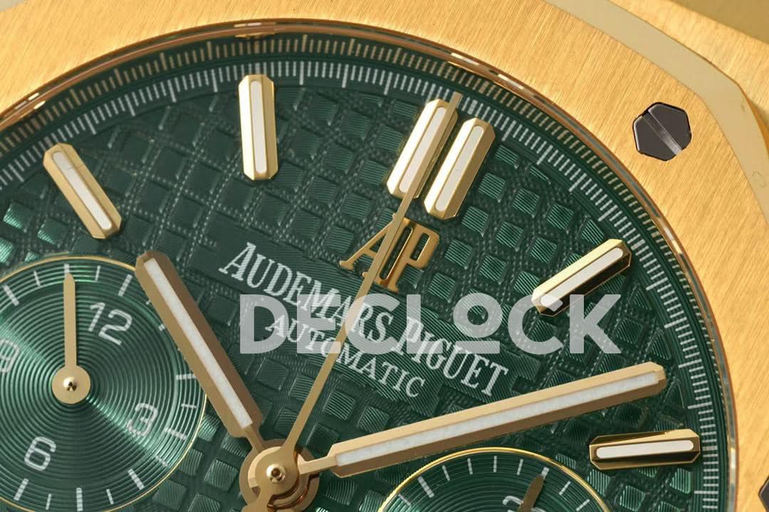 Replica Audemars Pigeut Royal Oak Chronograph Gold in Green Dial |  Declock.