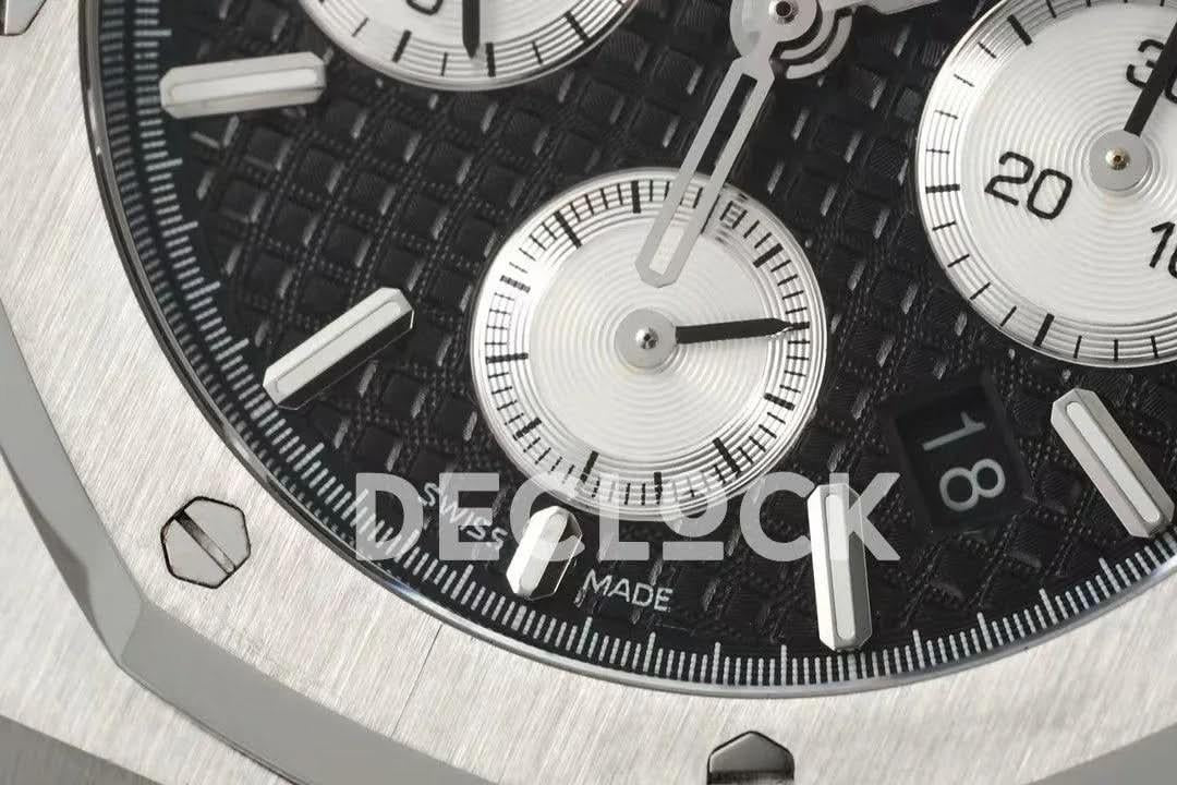 Replica Audemars Pigeut Royal Oak Self-Winding Chronograph Black Dial in Steel |  Declock.