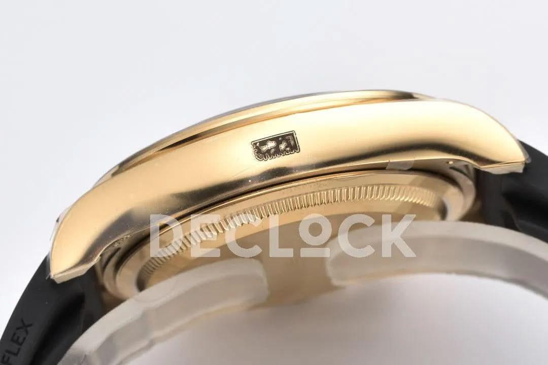 Replica Rolex Daytona 126518LN Gold Dial in Yellow Gold on Rubber Strap |  Declock.