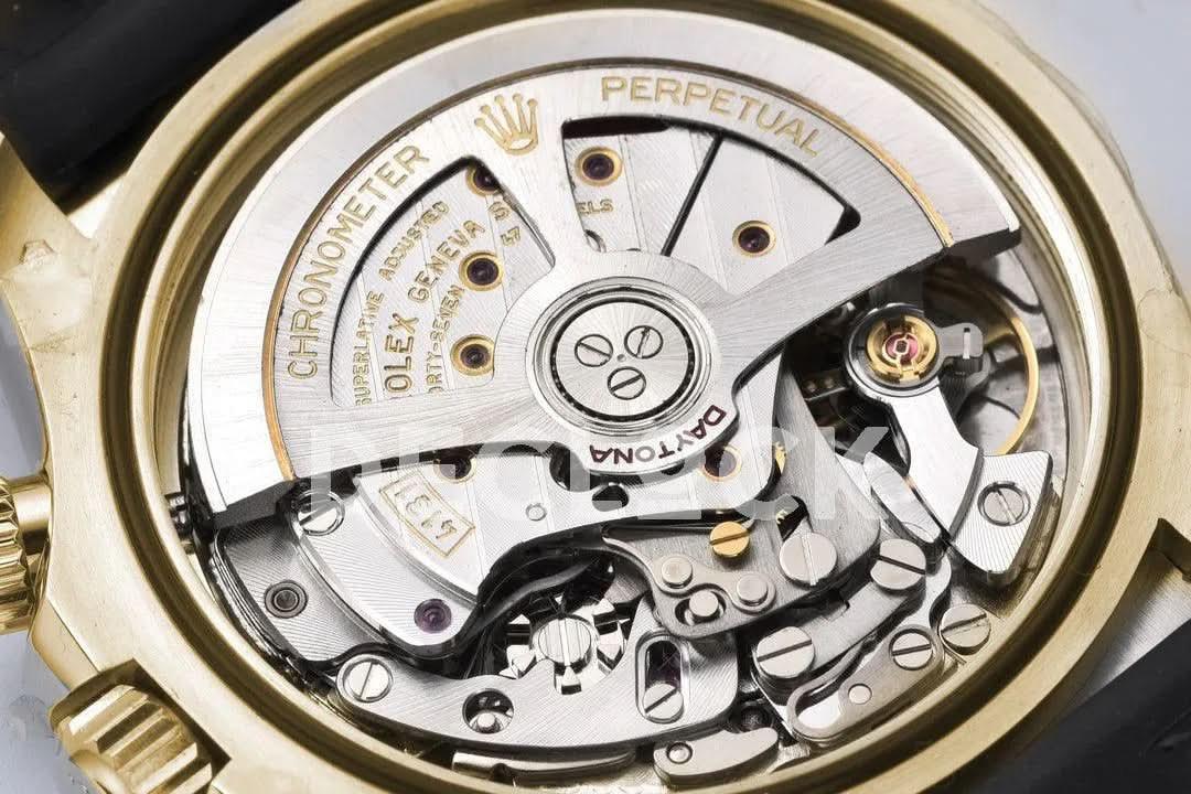 Replica Rolex Daytona 126518LN Gold Dial in Yellow Gold on Rubber Strap |  Declock.