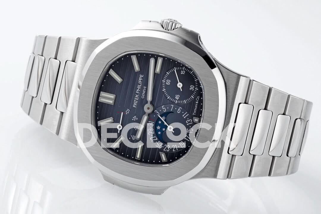 Replica Pattek Philippe Nautilus 5712 PPF 1:1 Best Edition Blue Dial on SS Bracelet |  Declock.