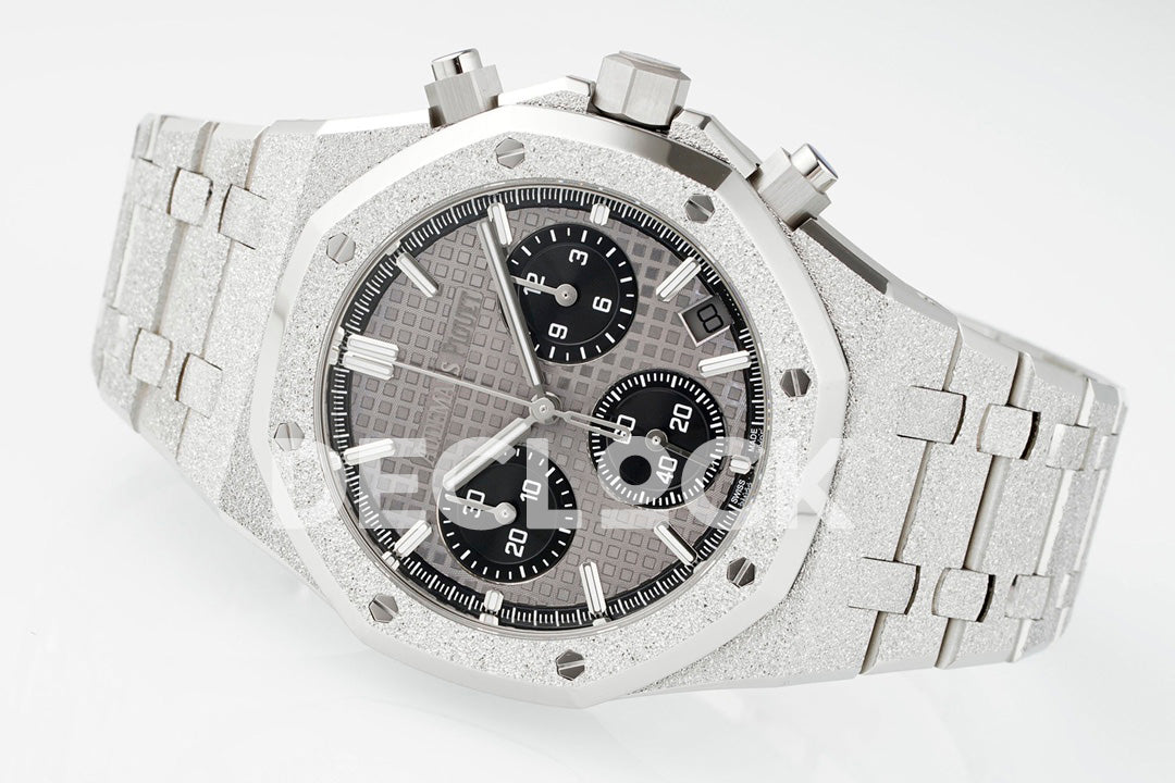 Royal Oak Self-Winding Chronograph Green Dial in Steel 