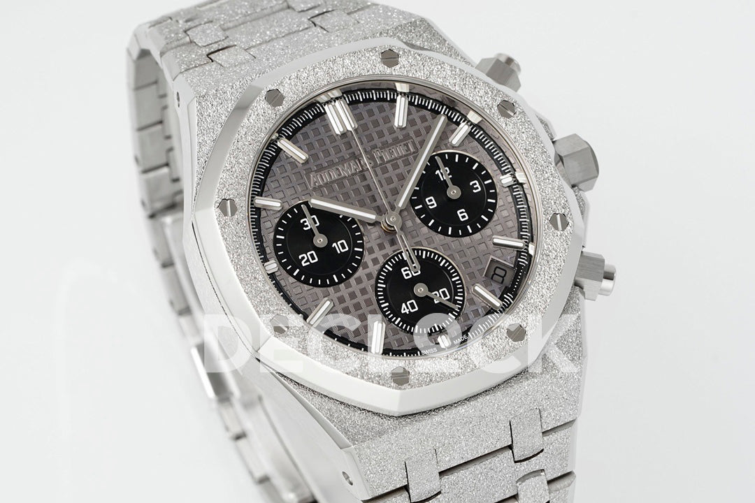 Royal Oak Self-Winding Chronograph Green Dial in Steel 