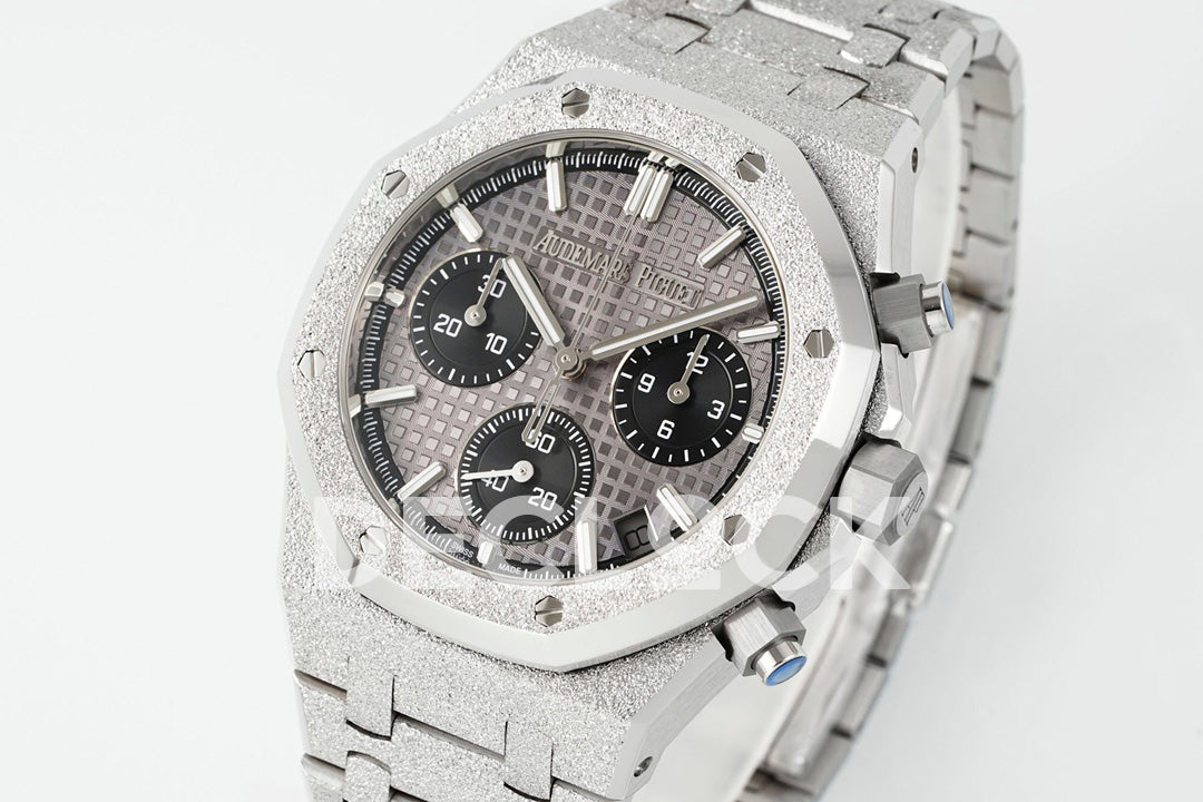 Royal Oak Self-Winding Chronograph Green Dial in Steel 