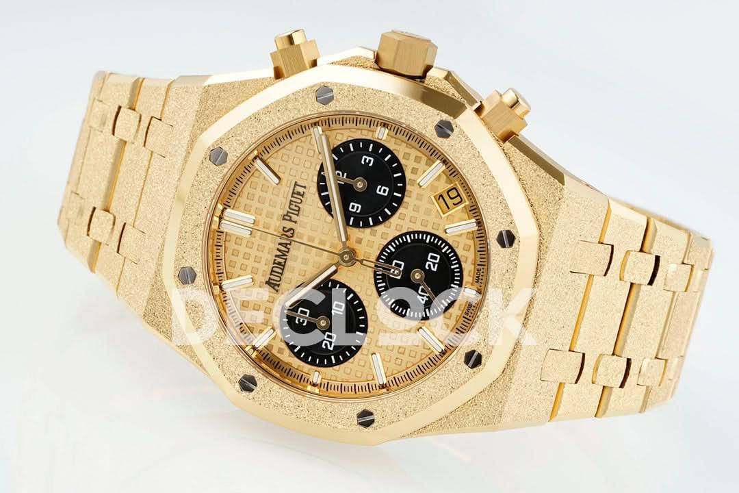 Replica Audemars Pigeut Royal Oak Chrono 26240 Frosted YG APSF |  Declock.