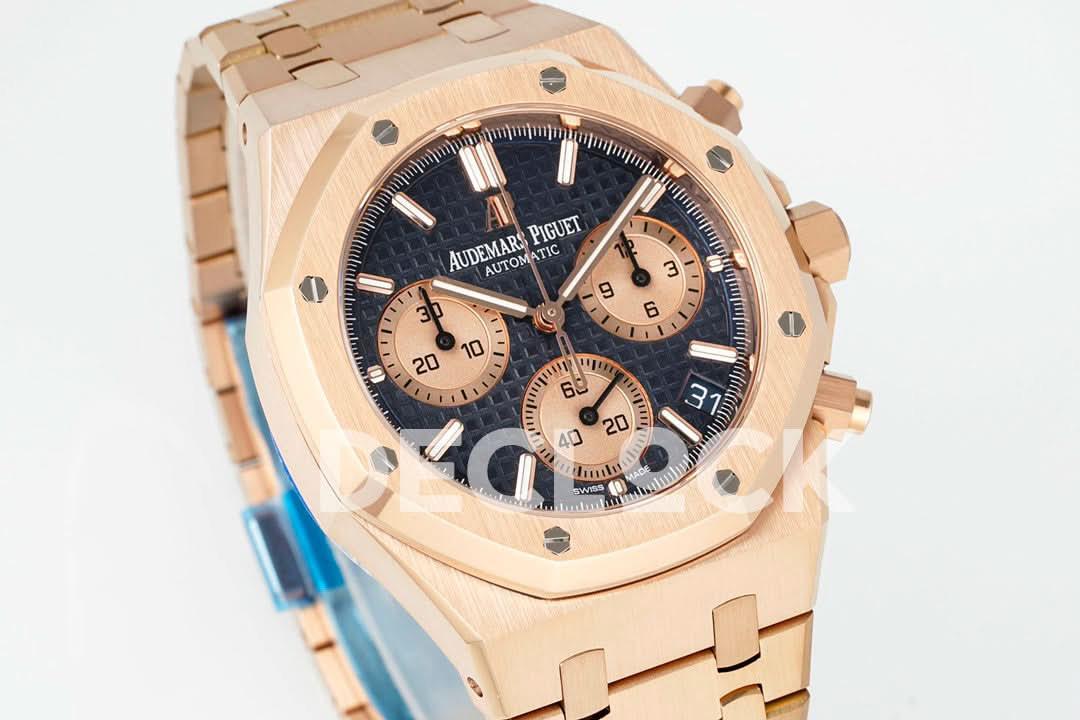 Replica Audemars Pigeut Royal Oak Chrono 26240 Blue/RG Dial on RG Bracelet |  Declock.