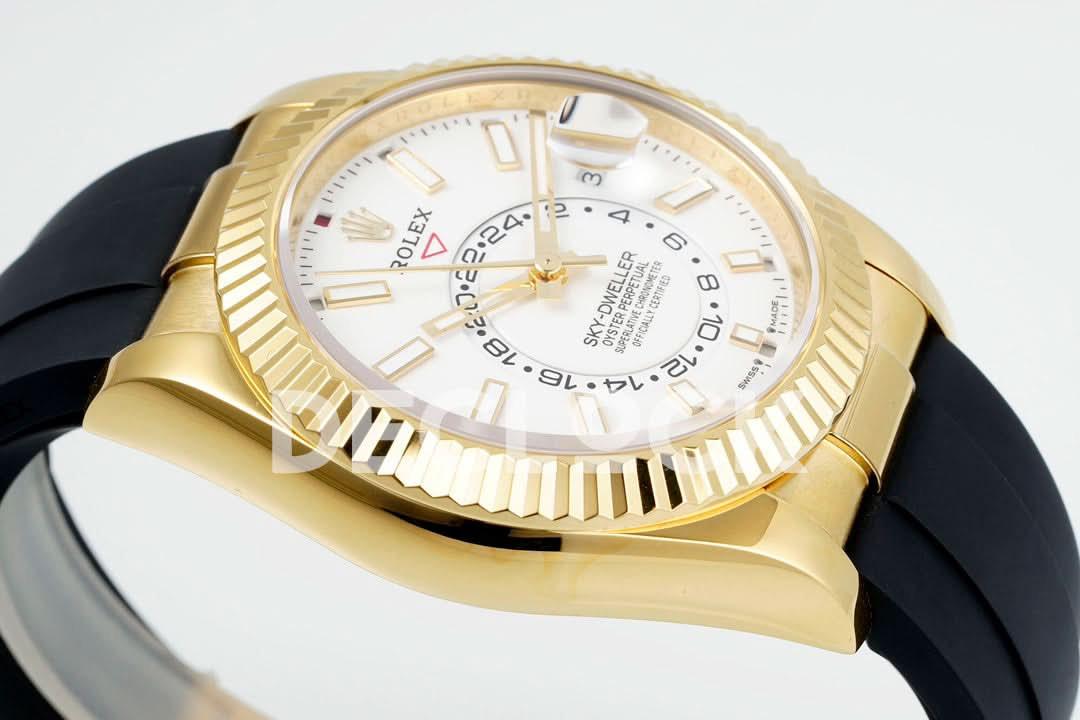 Replica Rolex Sky Dweller 336238 YG in White Dial on Black Rubber Strap |  Declock.