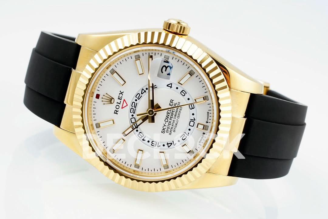 Replica Rolex Sky Dweller 336238 YG in White Dial on Black Rubber Strap |  Declock.