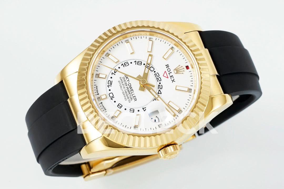 Replica Rolex Sky Dweller 336238 YG in White Dial on Black Rubber Strap |  Declock.