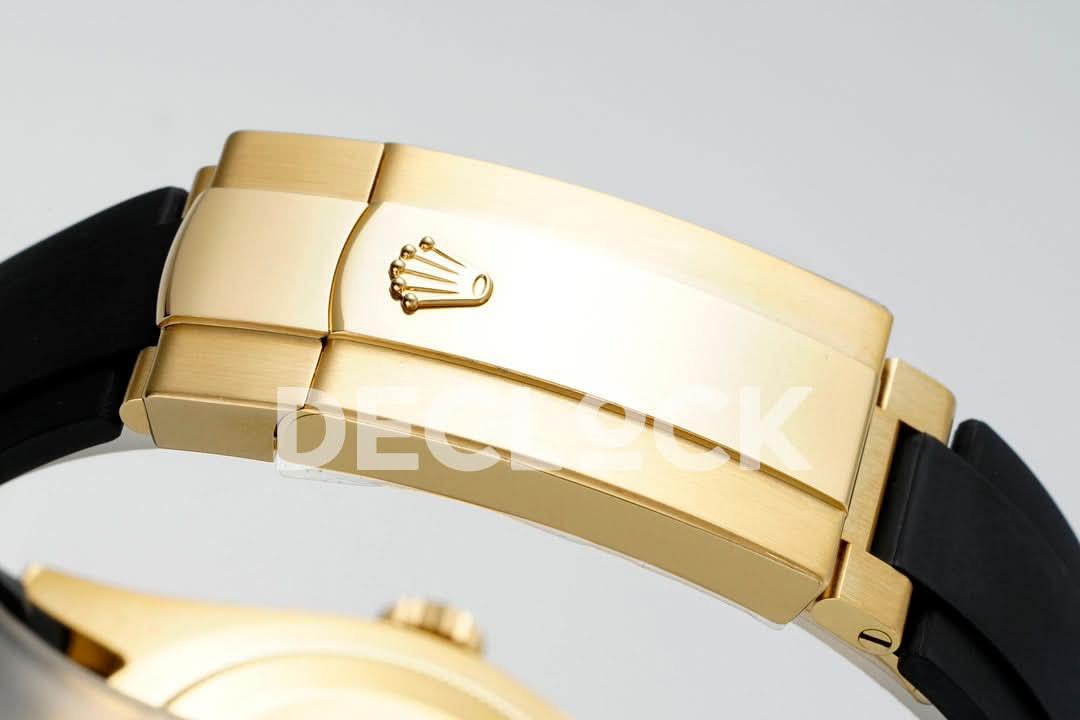 Replica Rolex Sky Dweller 336238 YG in White Dial on Black Rubber Strap |  Declock.