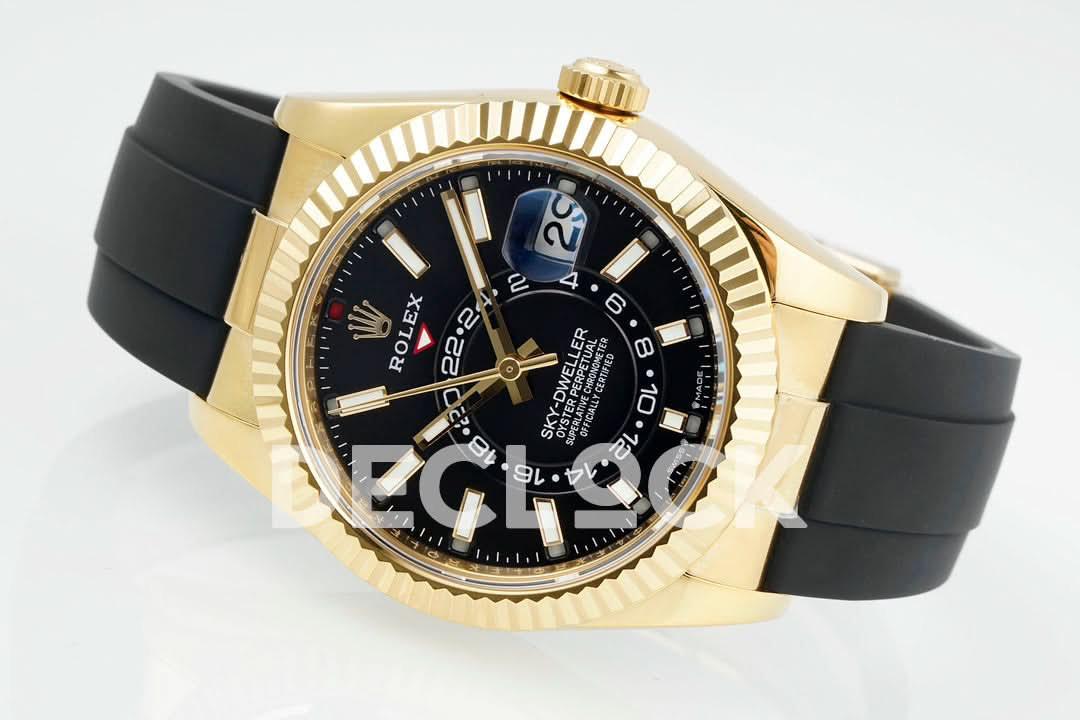 Replica Rolex Sky Dweller 336238 YG in Black Dial on Black Rubber Strap |  Declock.