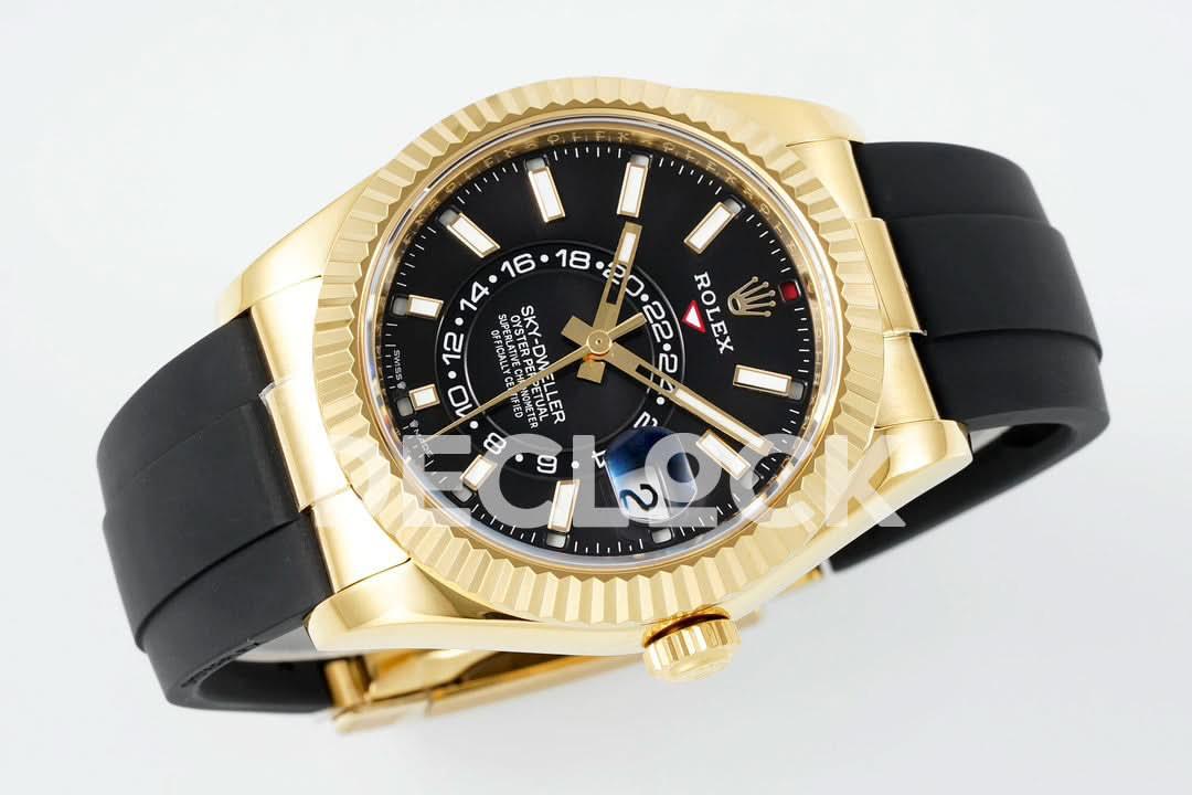 Replica Rolex Sky Dweller 336238 YG in Black Dial on Black Rubber Strap |  Declock.
