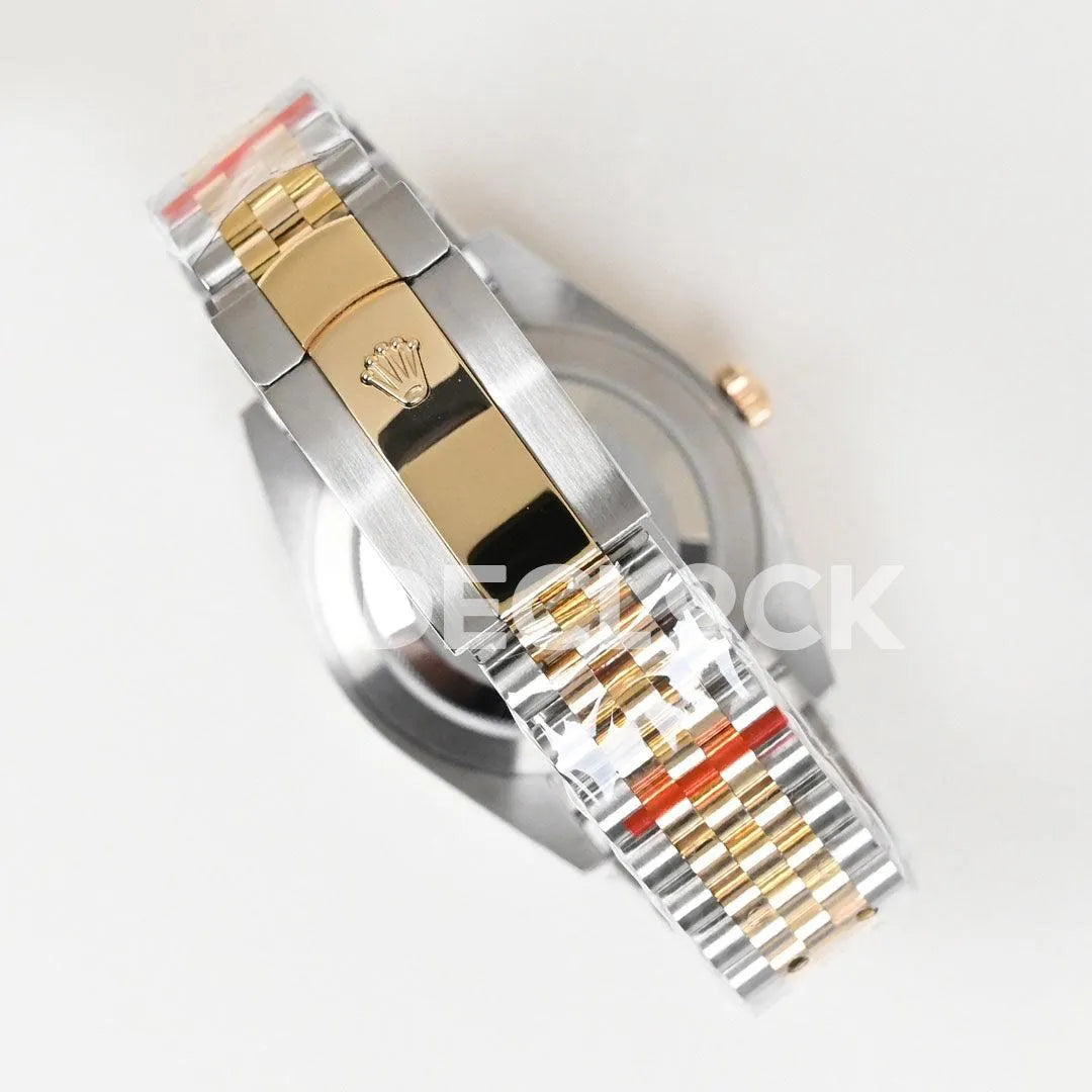 Datejust 36/41 126331 Gold Dial in with Stick Markers in Jubilee