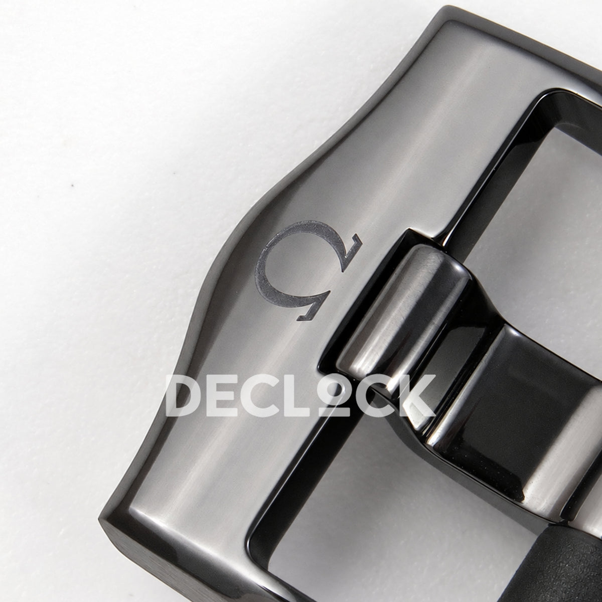 Omega Seamaster Diver 300M ORF black ceramic steel rubber 8806 Free Sprung — buckle logo detail
