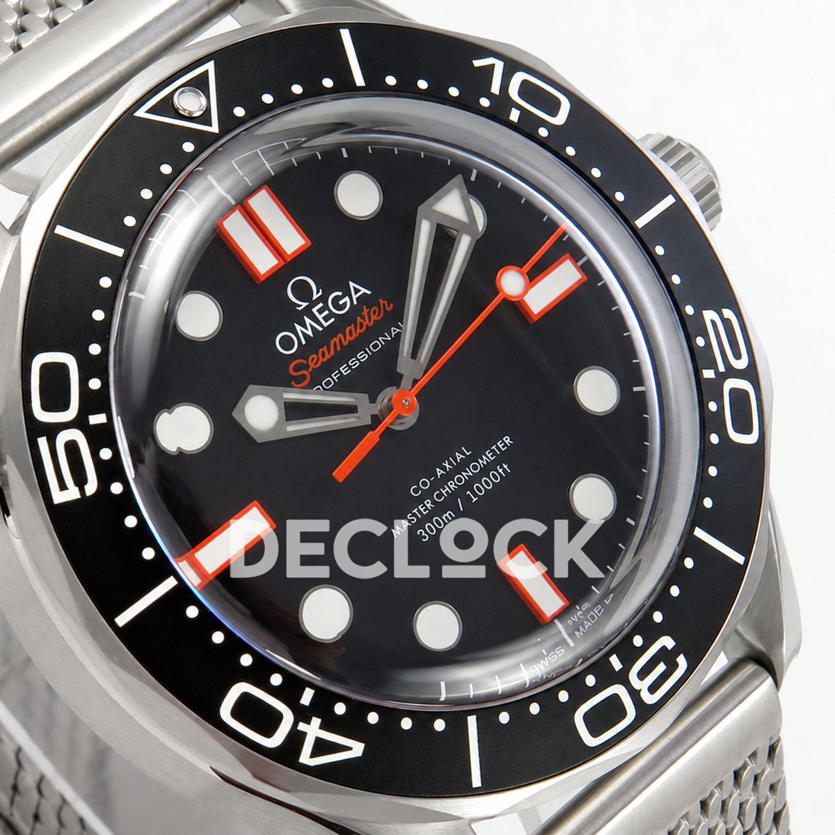 Omega Seamaster Diver 300M Black Dial Orange Second Hand Steel Mesh ORF 8806 Free Sprung — dial detail
