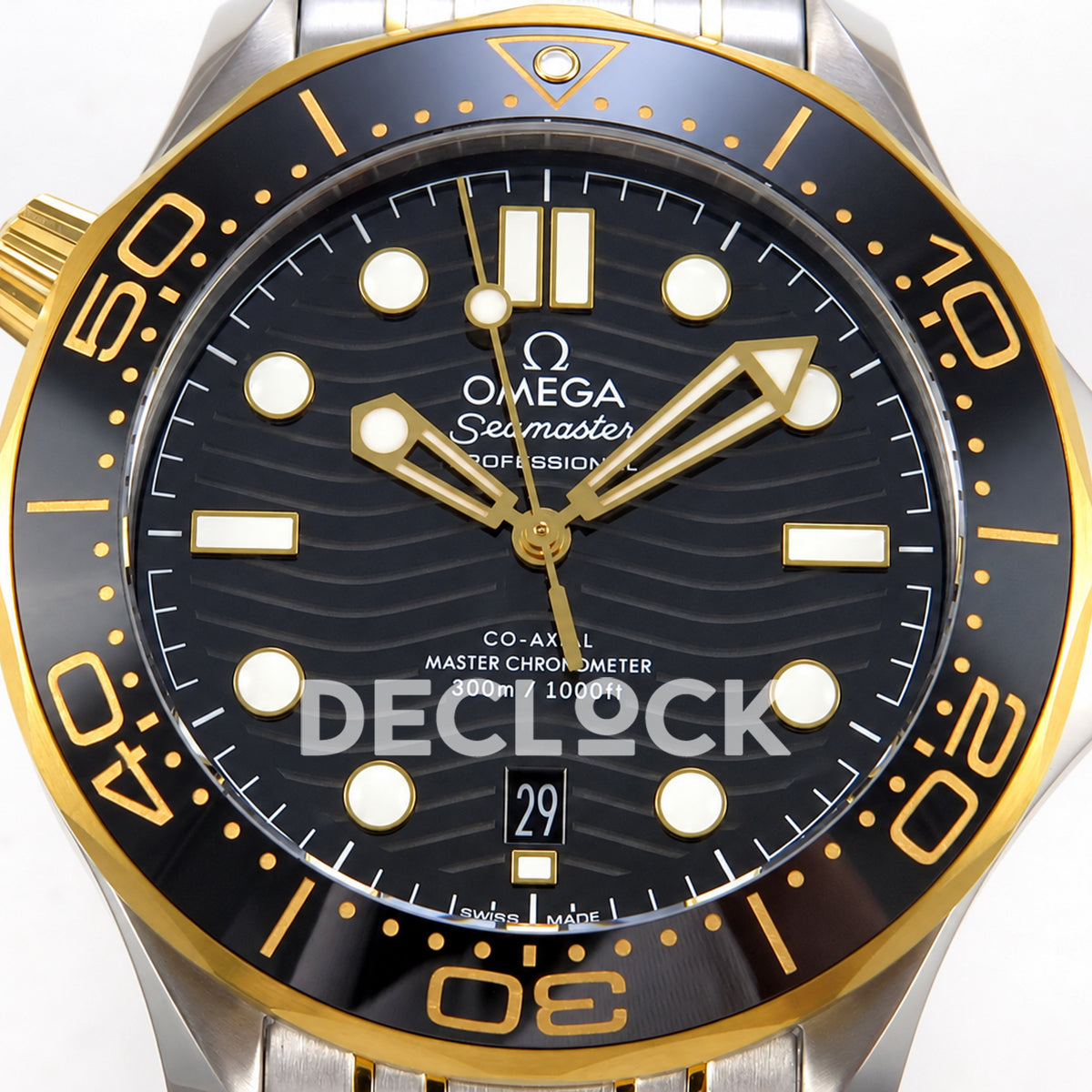 Omega Seamaster Diver 300M ORF black dial steel and yellow gold 8800 Free Sprung — front dial close up