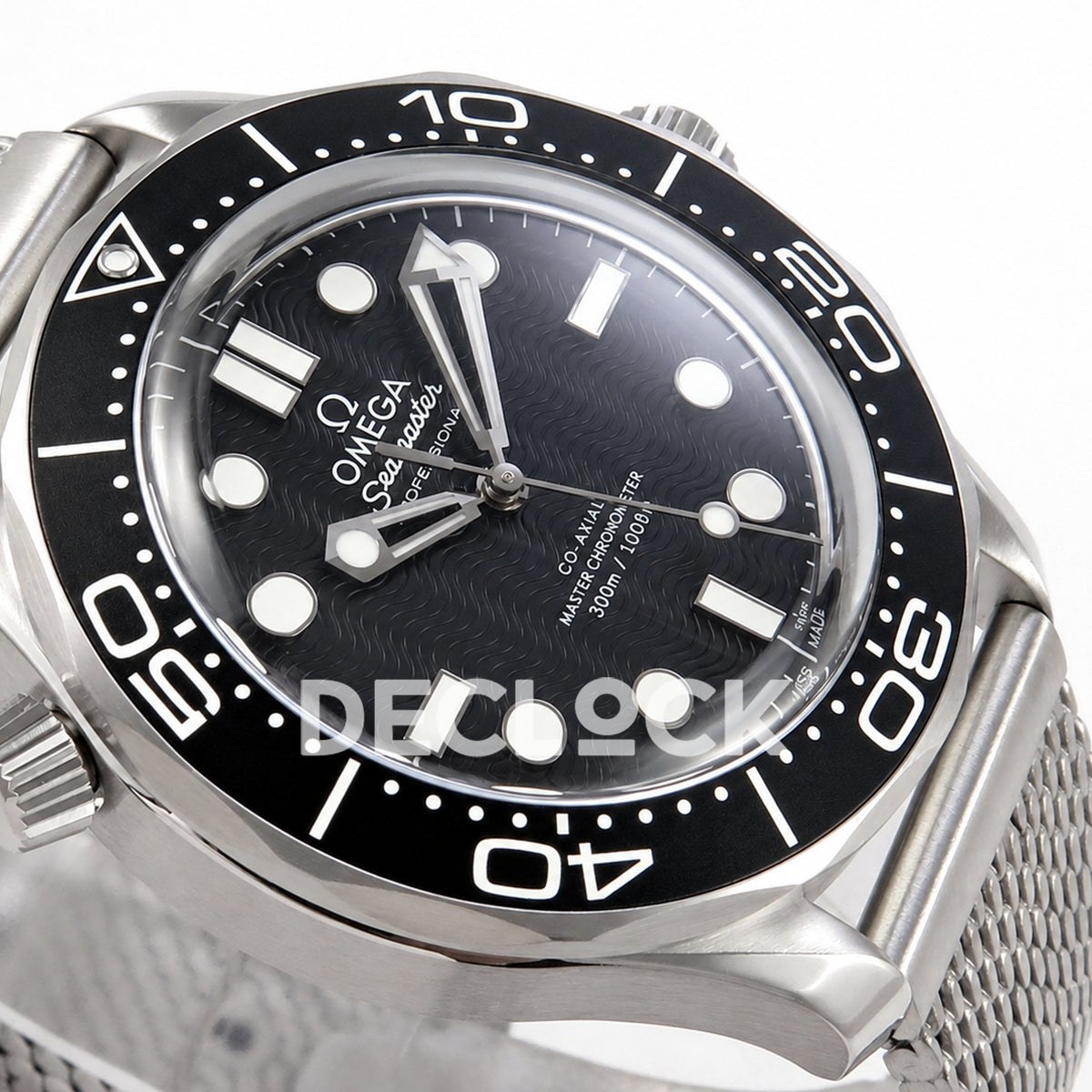 Omega Seamaster Diver 300M Black Wave Dial Steel Mesh ORF 8806 Free Sprung — angled dial detail