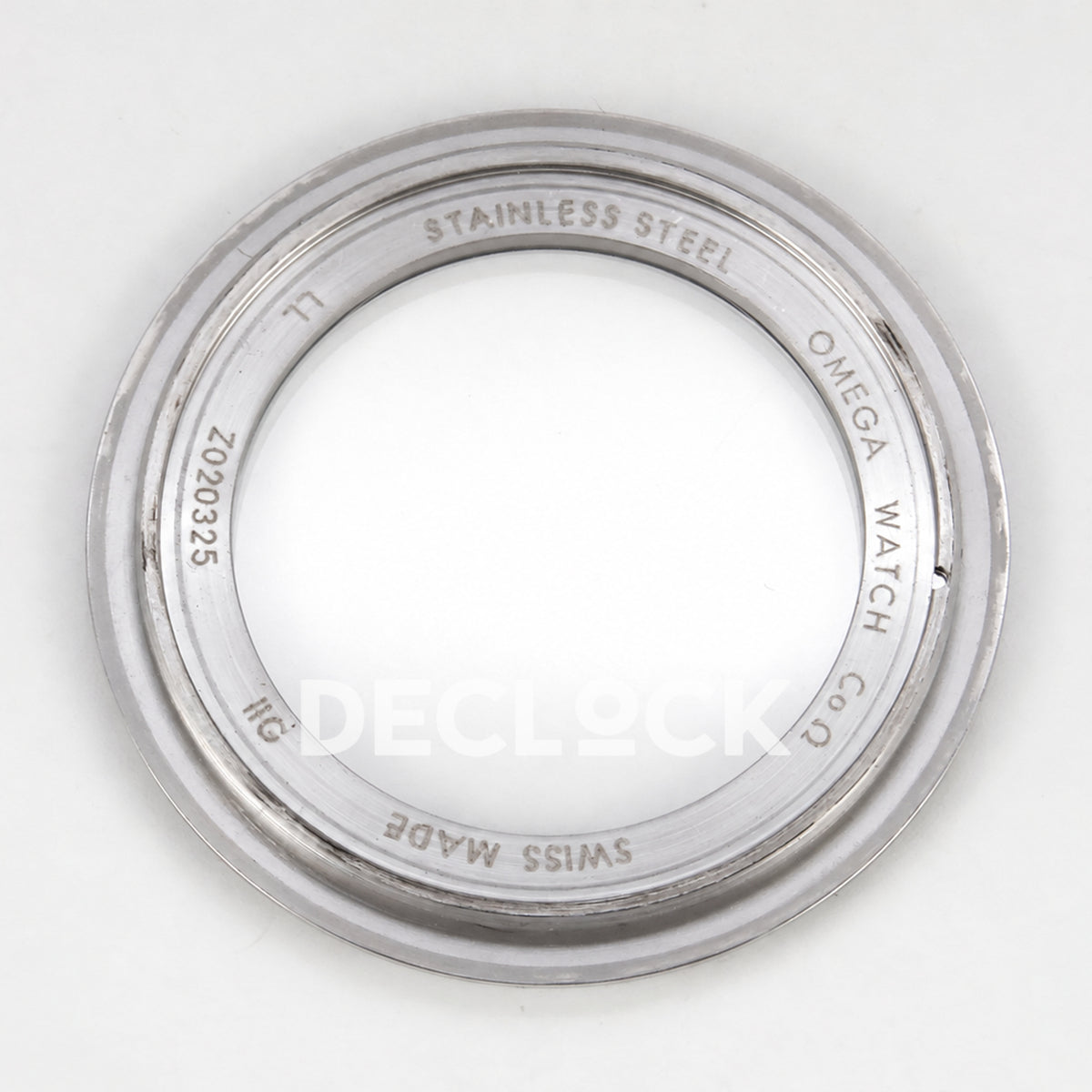 Omega Seamaster Diver 300M Black Wave Dial Steel Mesh ORF 8806 Free Sprung — caseback cover inside
