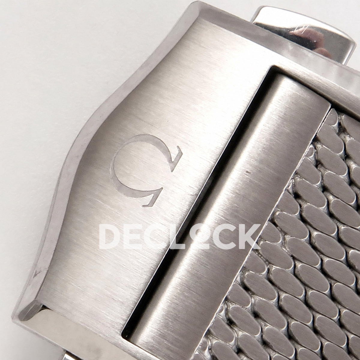 Omega Seamaster Diver 300M Black Wave Dial Steel Mesh ORF 8806 Free Sprung — clasp logo detail