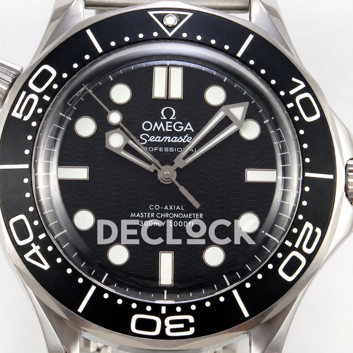 Omega Seamaster Diver 300M Black Wave Dial Steel Mesh ORF 8806 Free Sprung — front dial close up