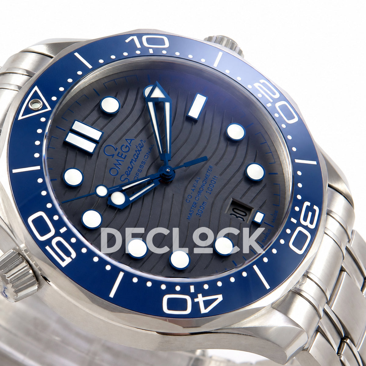 Omega Seamaster Diver 300M ORF gray dial steel 8800 Free Sprung — angled dial detail