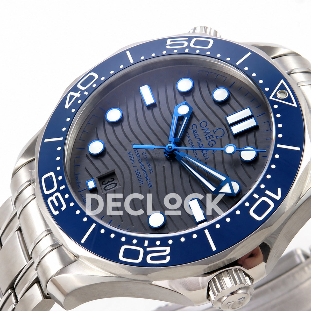 Omega Seamaster Diver 300M ORF gray dial steel 8800 Free Sprung — crown side dial view