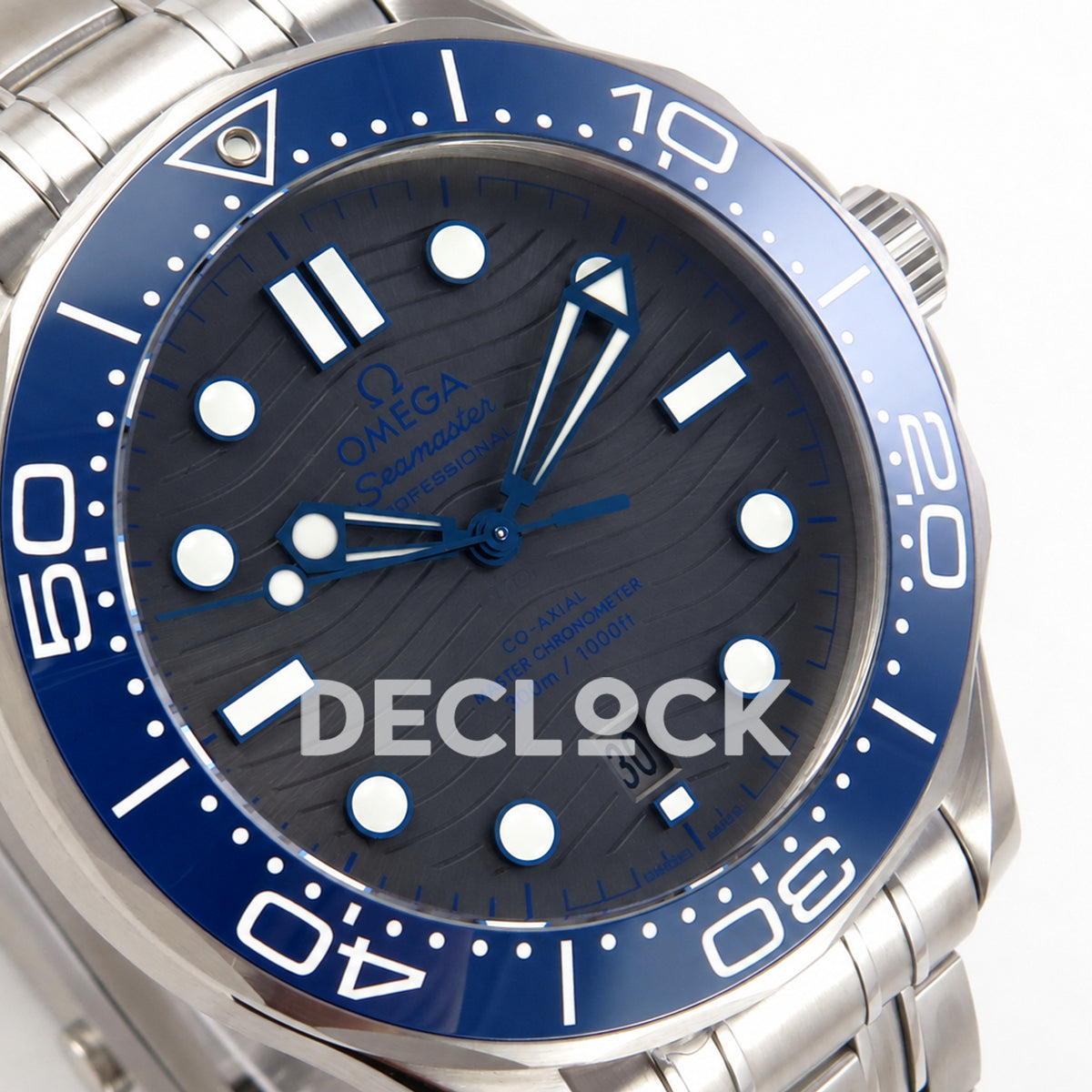 Omega Seamaster Diver 300M ORF gray dial steel 8800 Free Sprung — dial detail