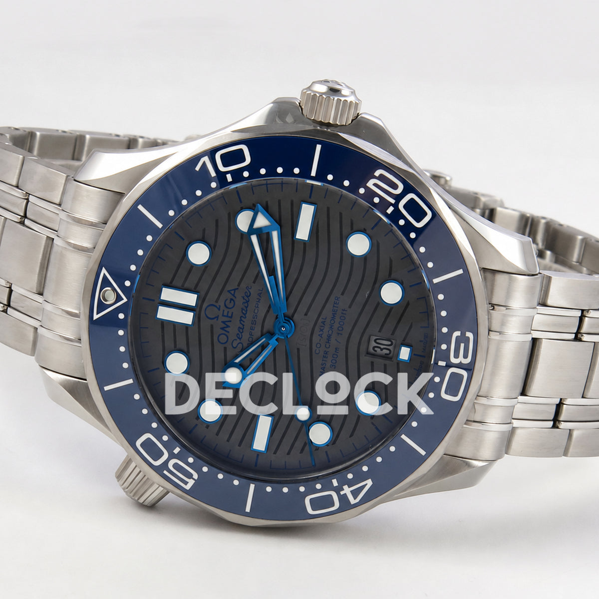 Omega Seamaster Diver 300M ORF gray dial steel 8800 Free Sprung — full watch side angle