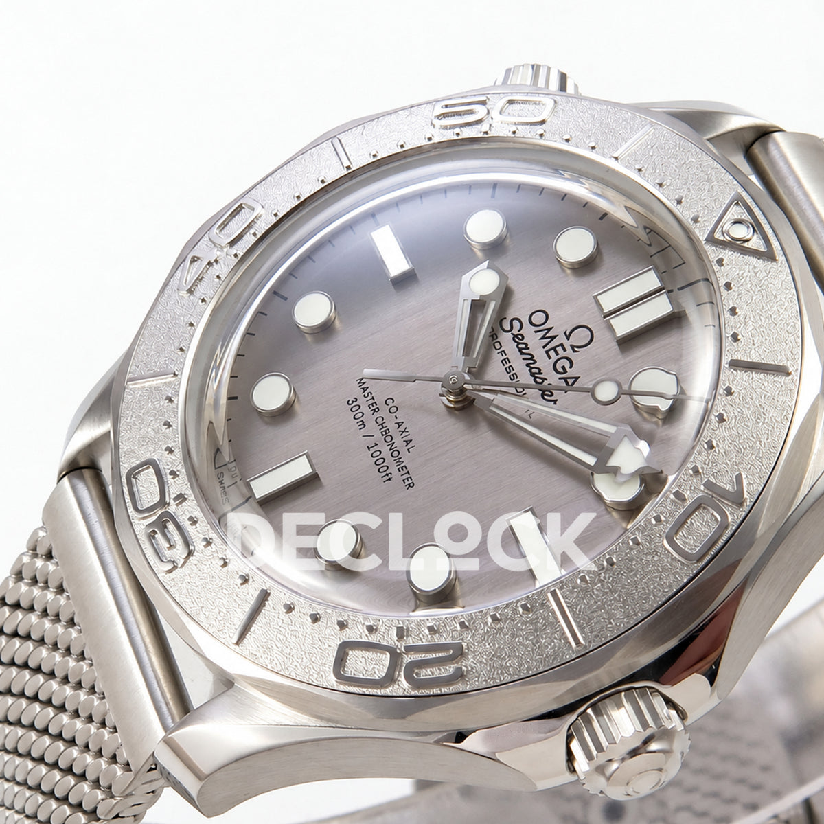 Omega Seamaster Diver 300M Gray Dial Steel Mesh ORF 8806 Free Sprung — crown side dial view