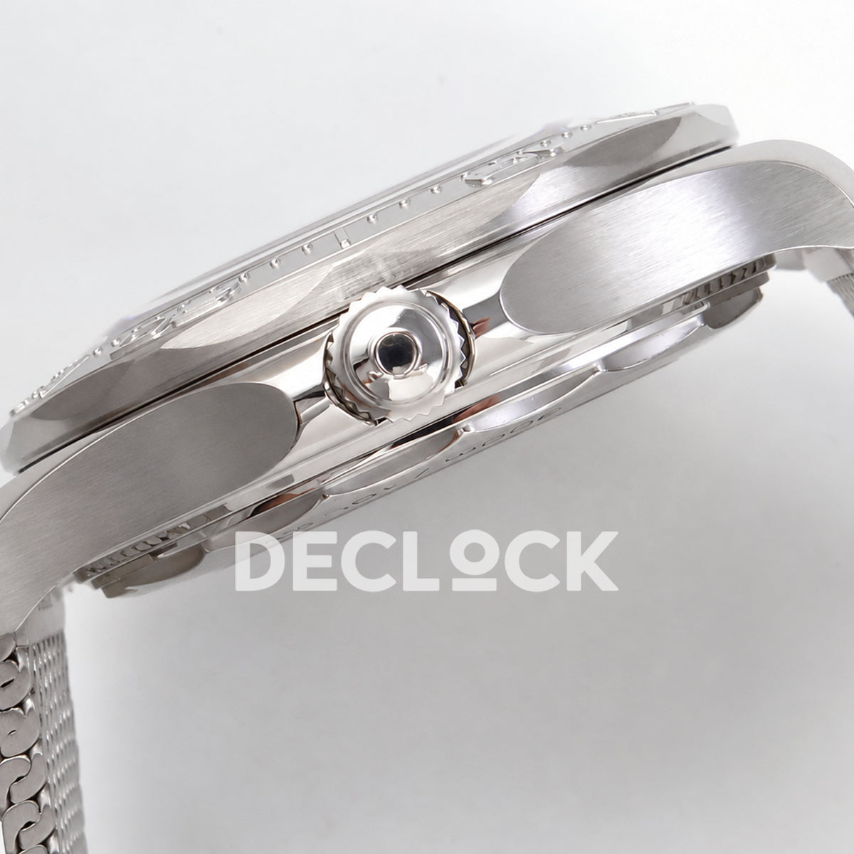 Omega Seamaster Diver 300M Gray Dial Steel Mesh ORF 8806 Free Sprung — crown side profile