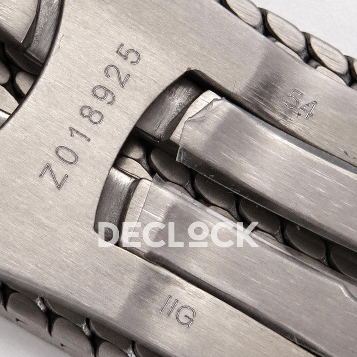 Omega Seamaster Diver 300M No Time To Die ORF titanium mesh 8806 Free Sprung — clasp engraving