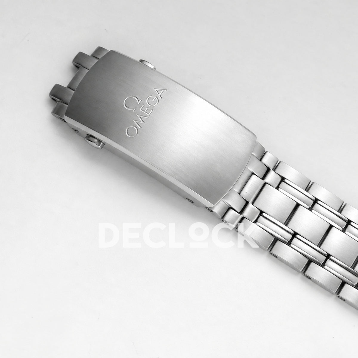 Omega Seamaster Diver 300M ORF white dial steel 8800 Free Sprung — bracelet and clasp
