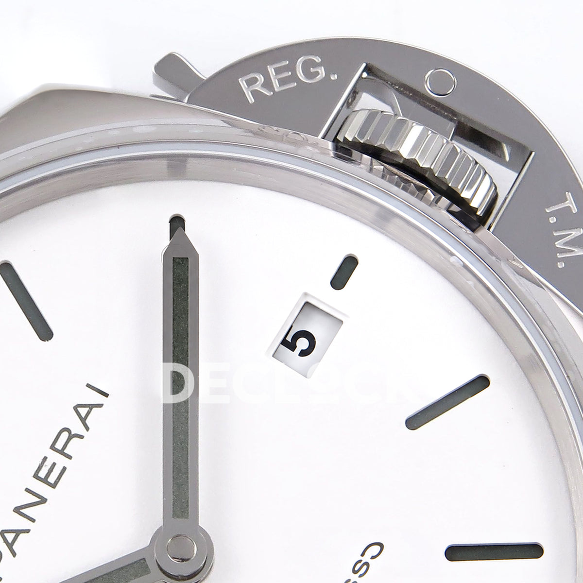 Panerai Luminor Due Luna Rossa PAM01381 White Dial VSF P900 replica - crown date detail