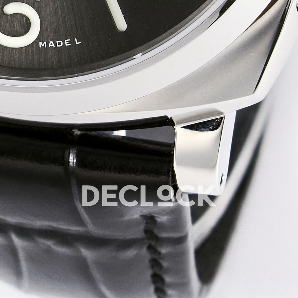 Panerai Luminor Due PAM01250 Anthracite Dial Black Leather VSF P900 replica - leather lug detail