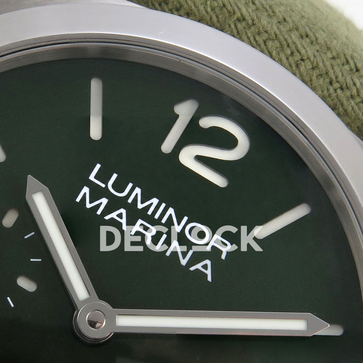 Panerai Luminor Marina Verde Smeraldo PAM01356 Green Nylon VSF P9010 Updated replica - upper dial detail