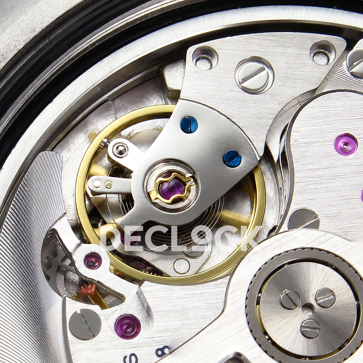 Panerai Submersible Bianco PAM02223 White Black Rubber VSF P900 replica - balance detail