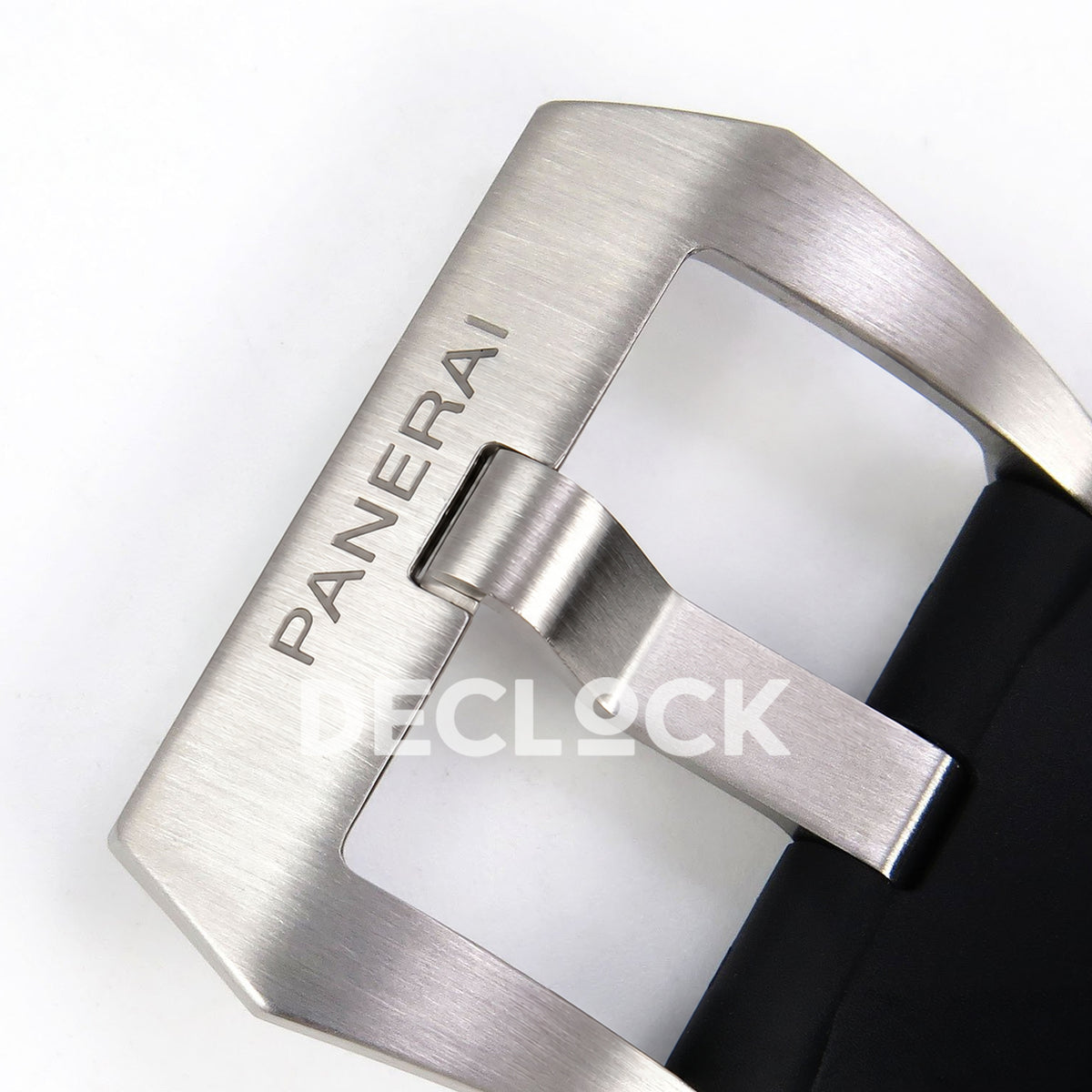 Panerai Submersible Bianco PAM02223 White Black Rubber VSF P900 replica - buckle engraving