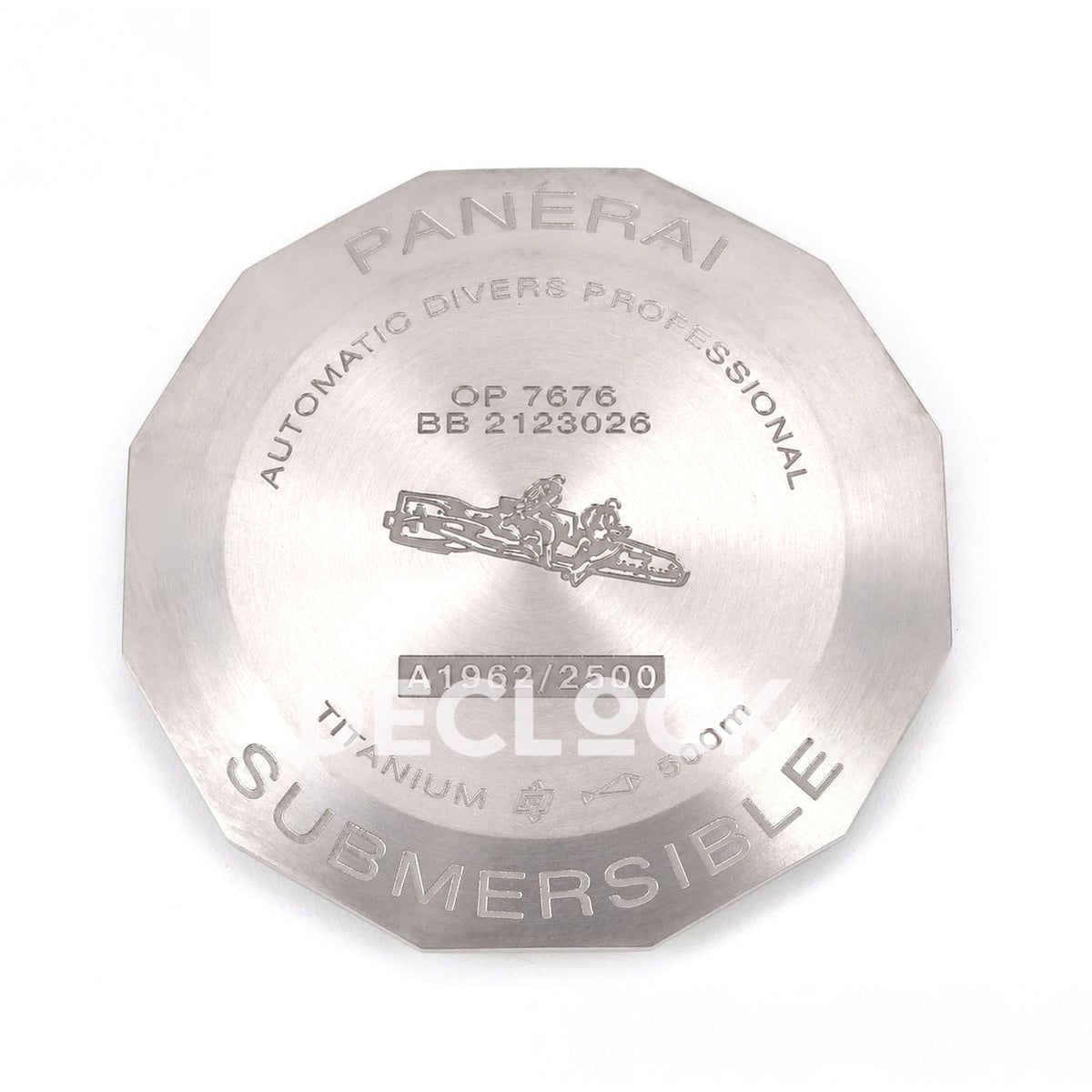 Panerai Submersible GMT Luna Rossa Titanio PAM01507 Blue Dial VSF P900 replica - caseback exterior