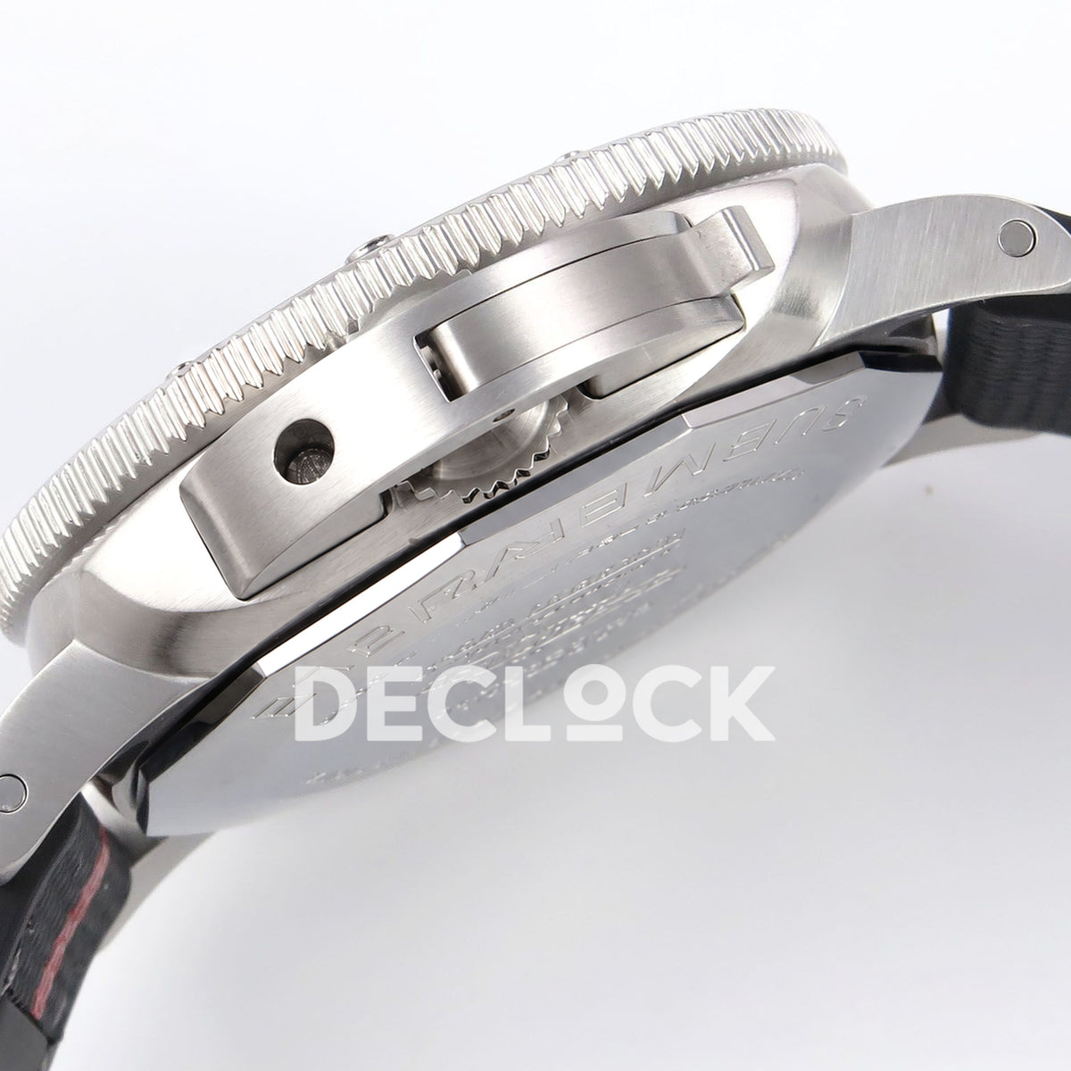 Panerai Submersible Luna Rossa PAM01565 Blue Dial VSF P900 replica - crown guard
