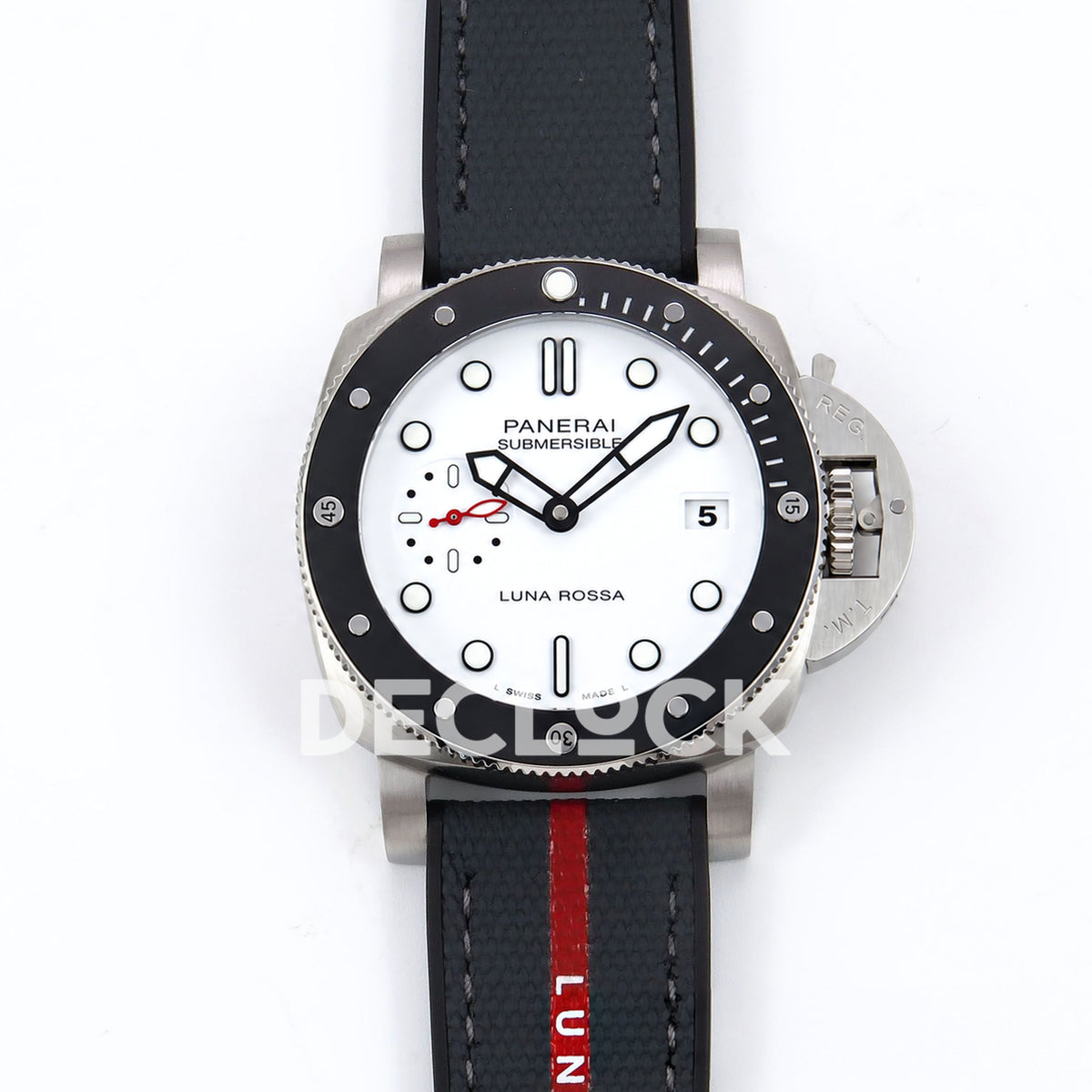 Panerai Submersible Luna Rossa PAM01579 White Dial VSF P900 replica - front
