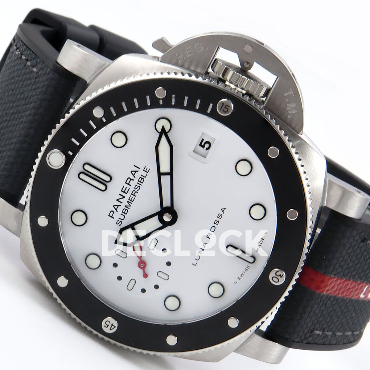 Panerai Submersible Luna Rossa PAM01579 White Dial VSF P900 replica - dial angle right