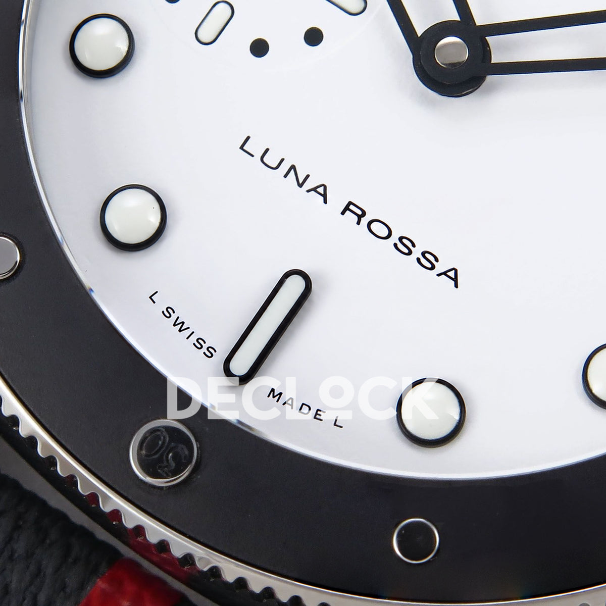 Panerai Submersible Luna Rossa PAM01579 White Dial VSF P900 replica - lower dial detail