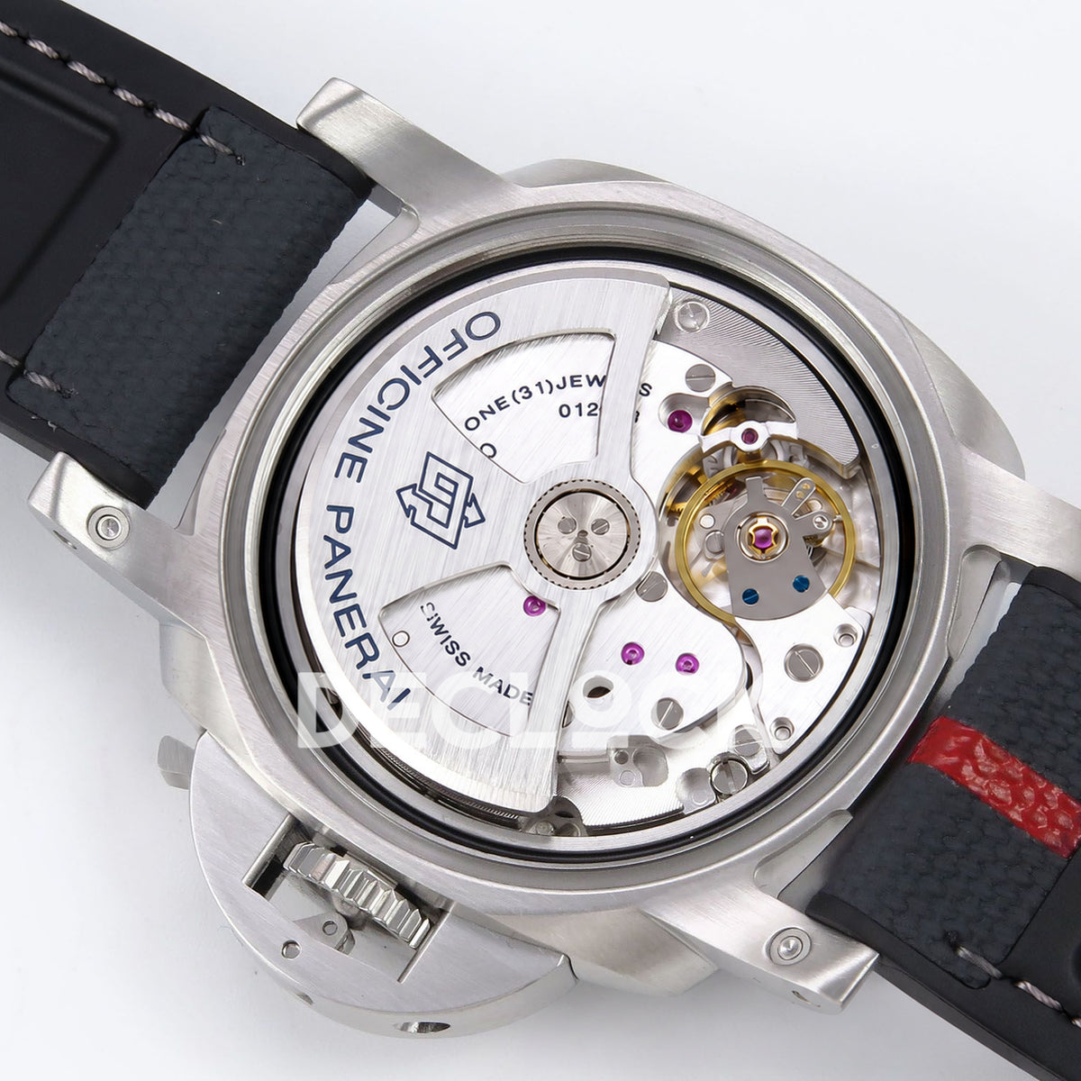 Panerai Submersible Luna Rossa PAM01579 White Dial VSF P900 replica - movement angle