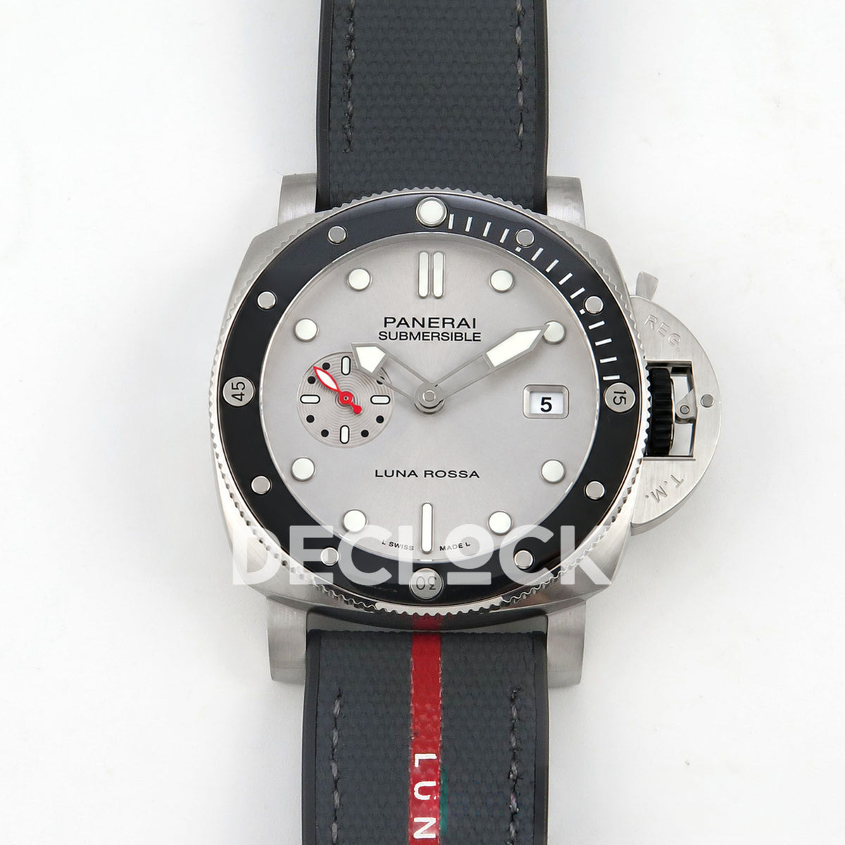 Panerai Submersible QuarantaQuattro Luna Rossa PAM01681 Silver Dial VSF P900 replica - front