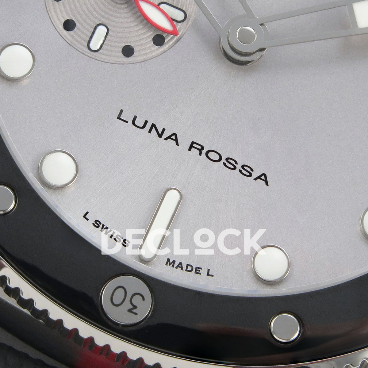 Panerai Submersible QuarantaQuattro Luna Rossa PAM01681 Silver Dial VSF P900 replica - lower dial detail