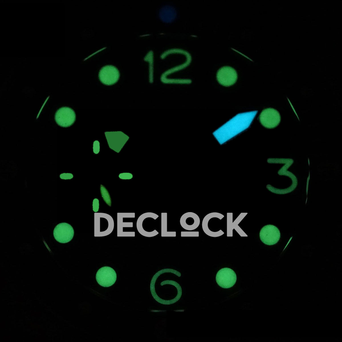 Panerai Submersible Mike Horn PAM01676 Blue Dial Rubber VSF P900 replica - luminous dial