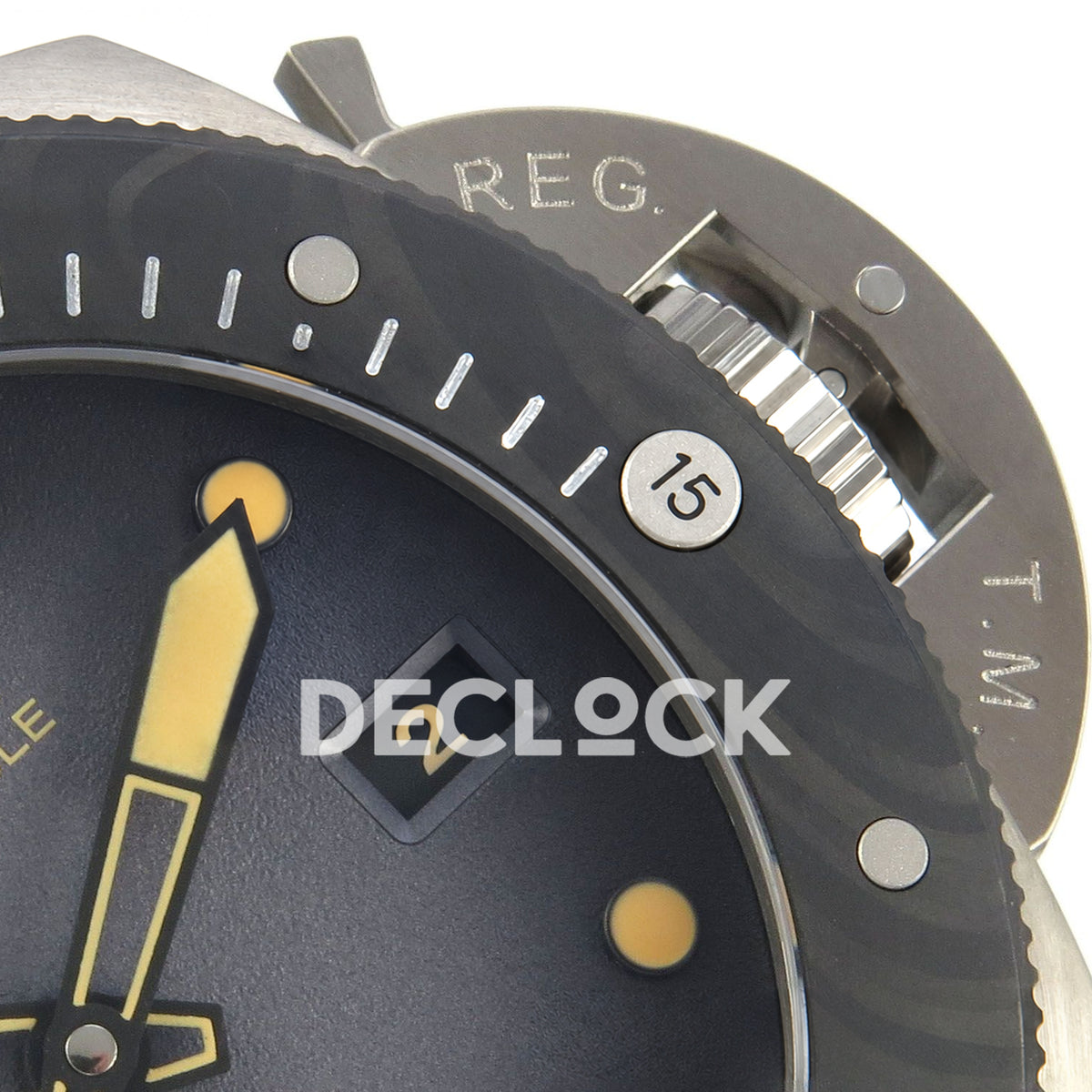 Panerai Submersible Navy SEALs Titanio PAM01669 Camouflage VSF P900 replica - crown date detail