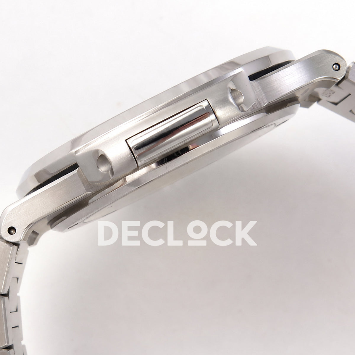Patek Philippe Nautilus 5711 AGF, blue dial, DPB330 — case profile